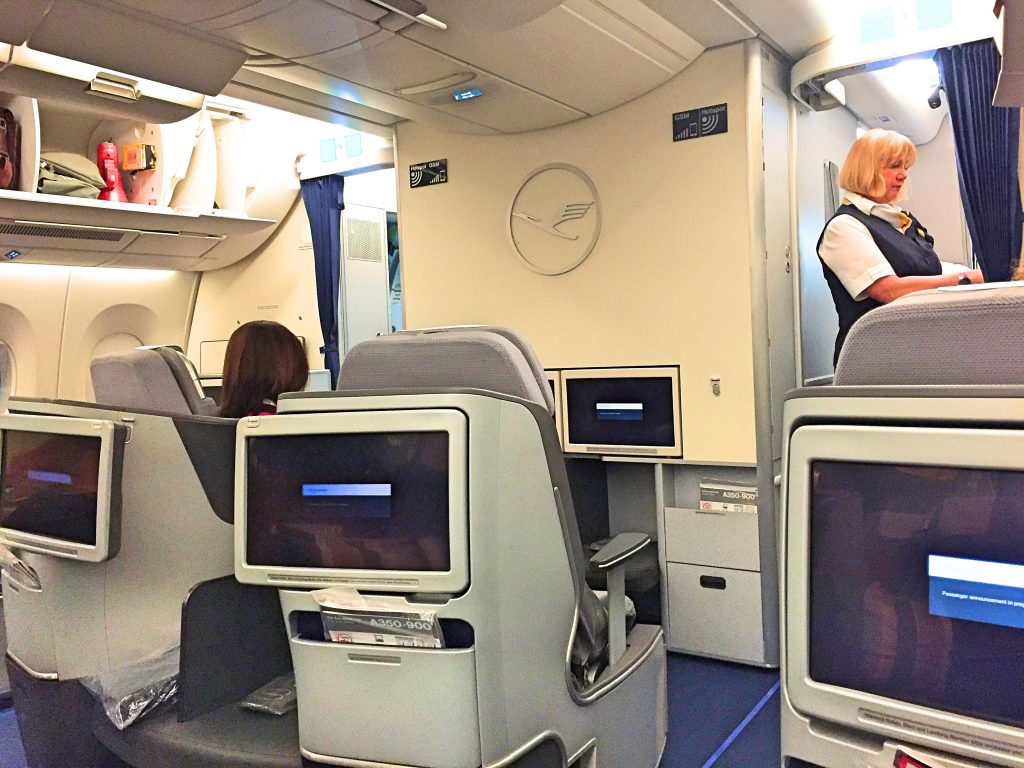 Lufthansa Business Class A350 from Delhi to Münich